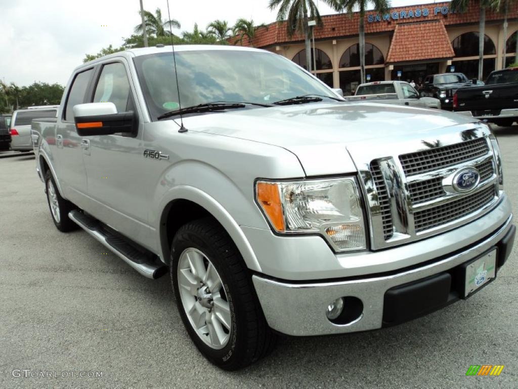 2010 F150 Lariat SuperCrew - Ingot Silver Metallic / Black photo #2