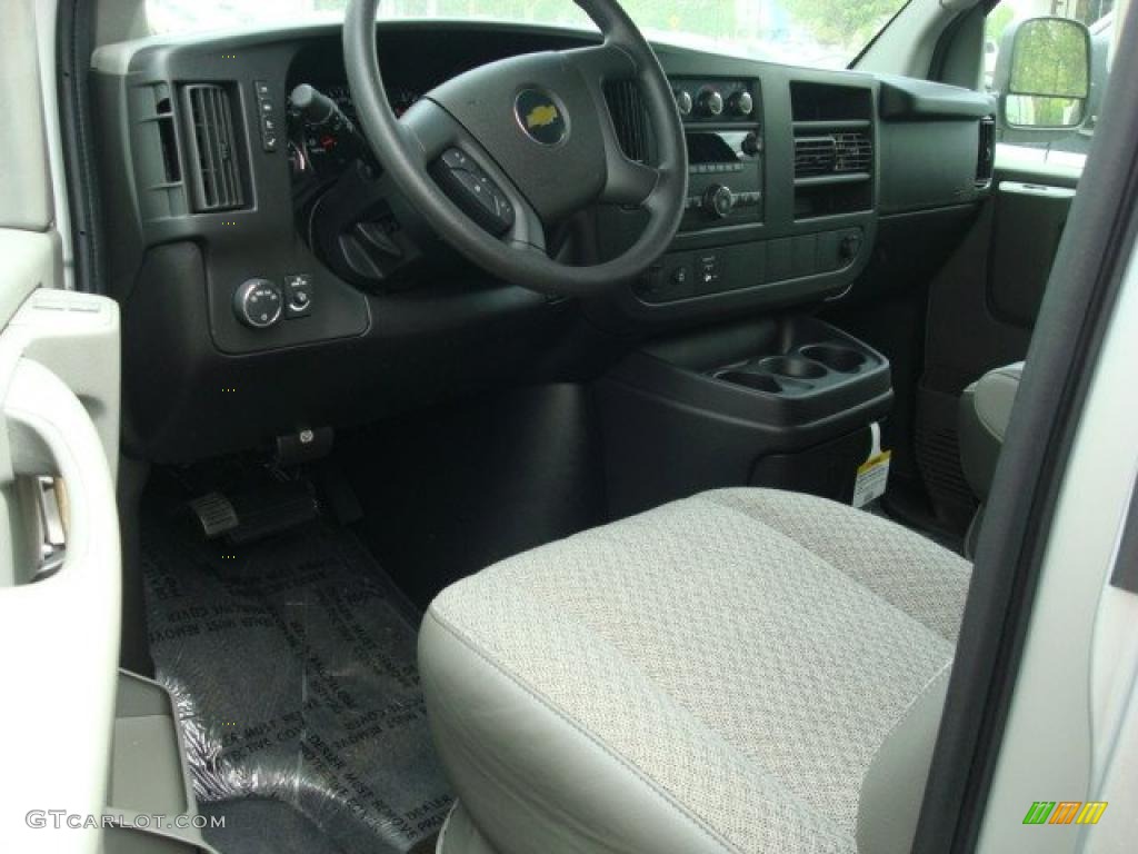 Medium Pewter Interior 2010 Chevrolet Express LT 3500 Extended Passenger Van Photo #49315974