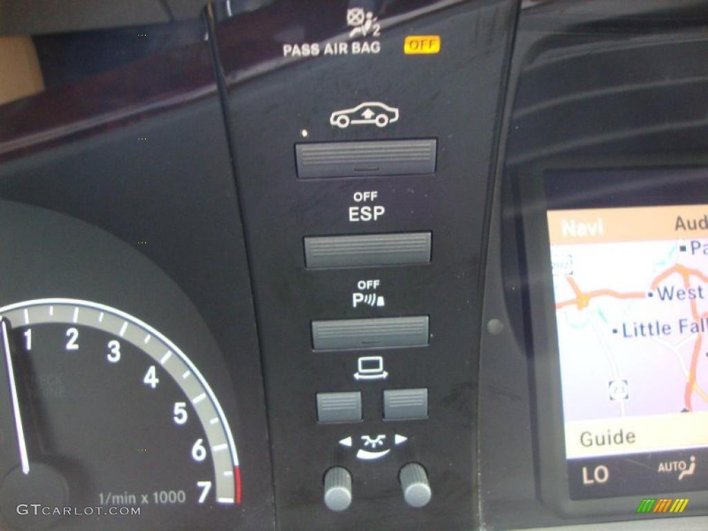 2007 Mercedes-Benz S 550 4Matic Sedan Controls Photo #49318554