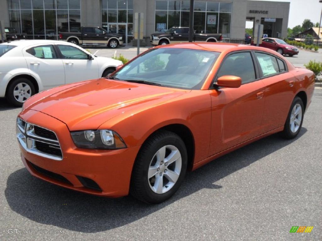 2011 Charger SE - Toxic Orange Pearl / Black photo #1