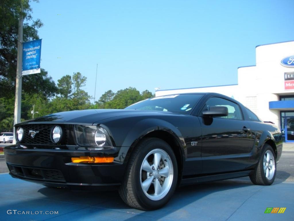 2008 Mustang GT Deluxe Coupe - Black / Black photo #1