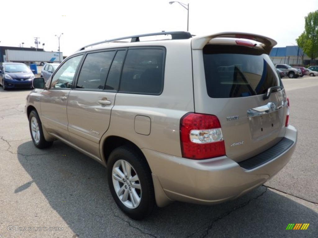 2006 Highlander Hybrid Limited 4WD - Sonora Gold Metallic / Ivory Beige photo #2