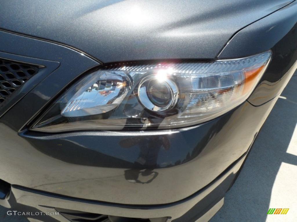 2011 Camry SE - Magnetic Gray Metallic / Dark Charcoal photo #9