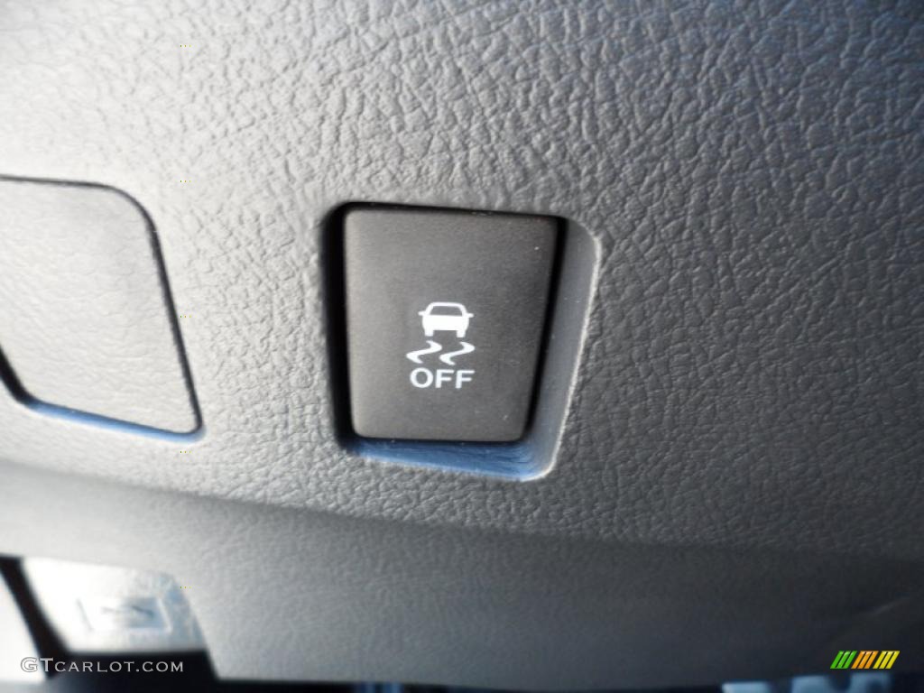 2011 Camry SE - Magnetic Gray Metallic / Dark Charcoal photo #36