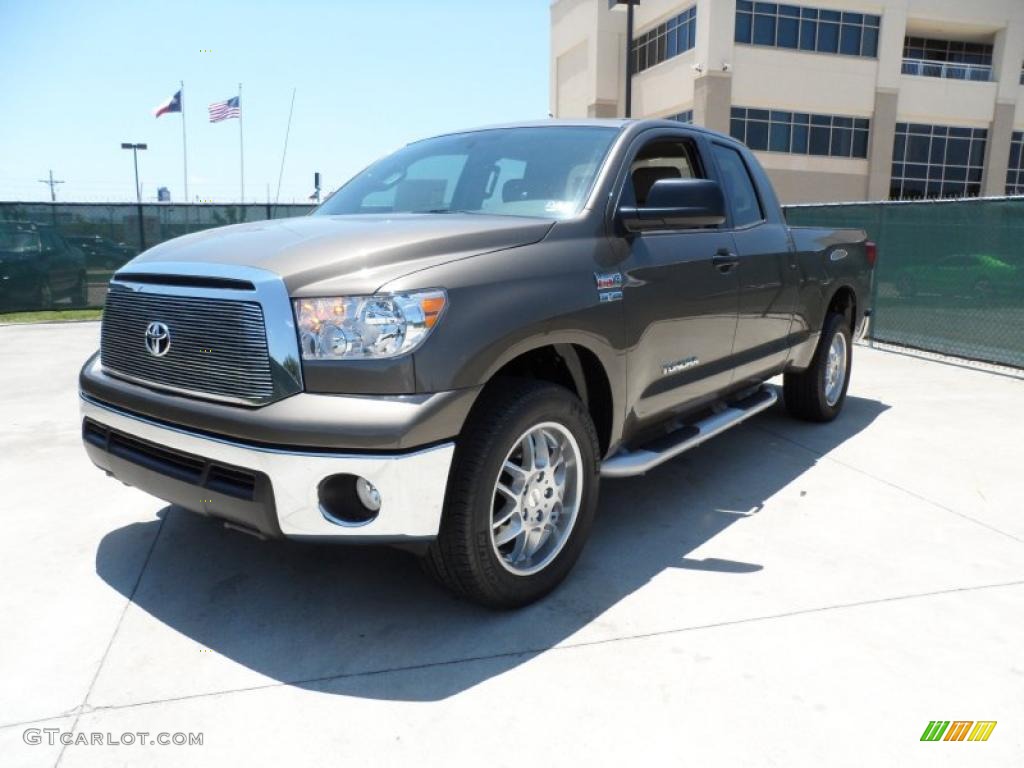 2011 Tundra Texas Edition Double Cab - Pyrite Mica / Sand Beige photo #7