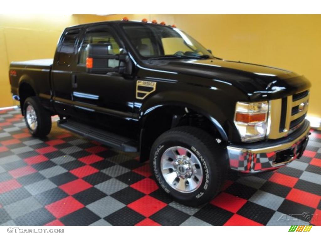 Black Ford F350 Super Duty