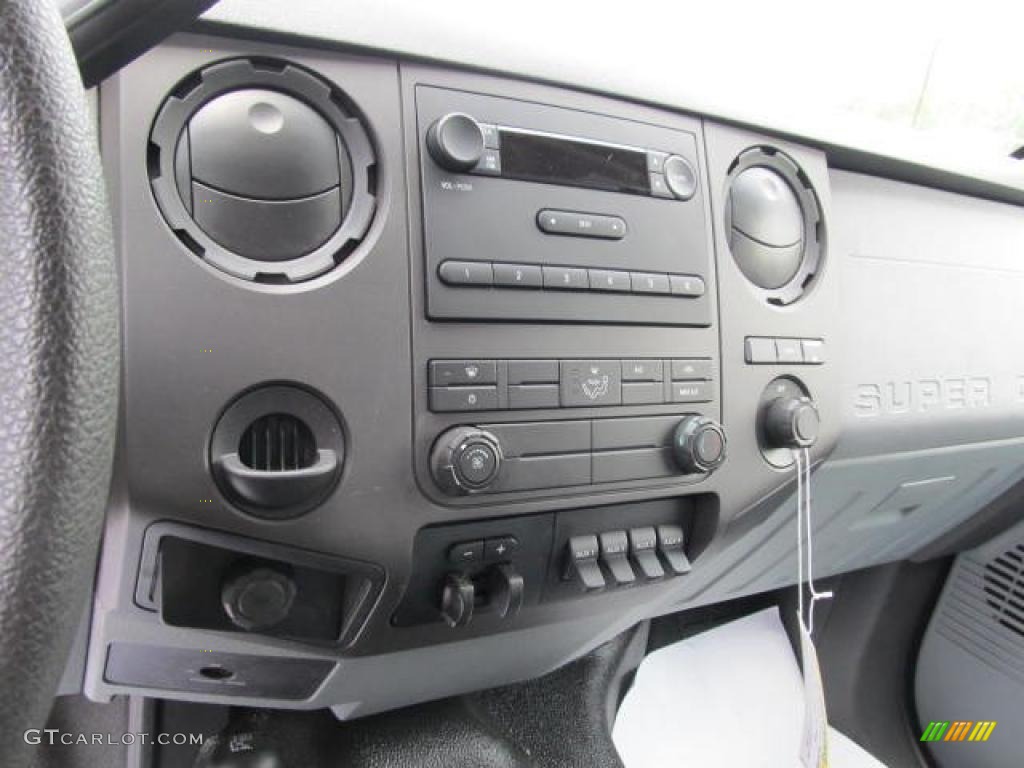 2011 Ford F550 Super Duty XL Super Cab 4x4 Dump Truck Controls Photo #49323801