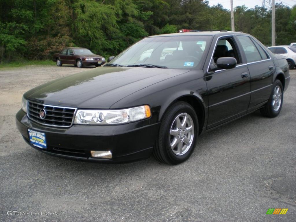 2004 Seville SLS - Black Raven / Black photo #1