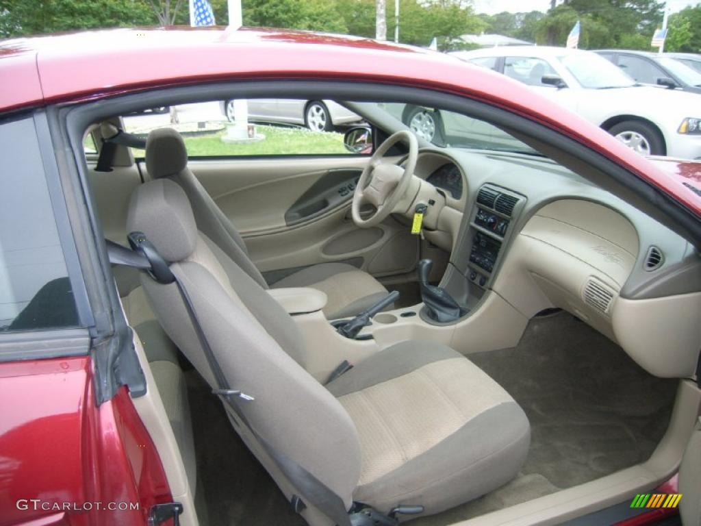 Medium Parchment Interior 2004 Ford Mustang V6 Coupe Photo #49331142