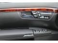Black - S 550 4Matic Sedan Photo No. 8