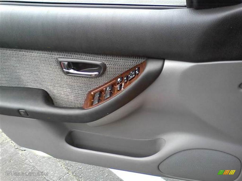 2003 Subaru Outback H6 3.0 Wagon Door Panel Photos