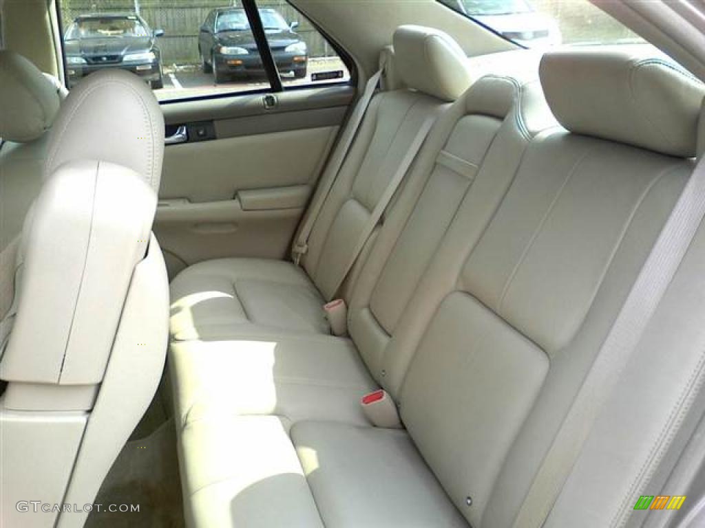 Neutral Shale Interior 2003 Cadillac Seville SLS Photo #49334706