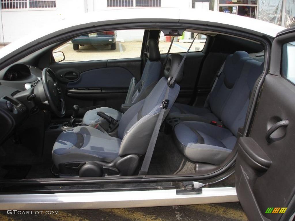 Black Interior 2004 Saturn ION 2 Quad Coupe Photo #49338066