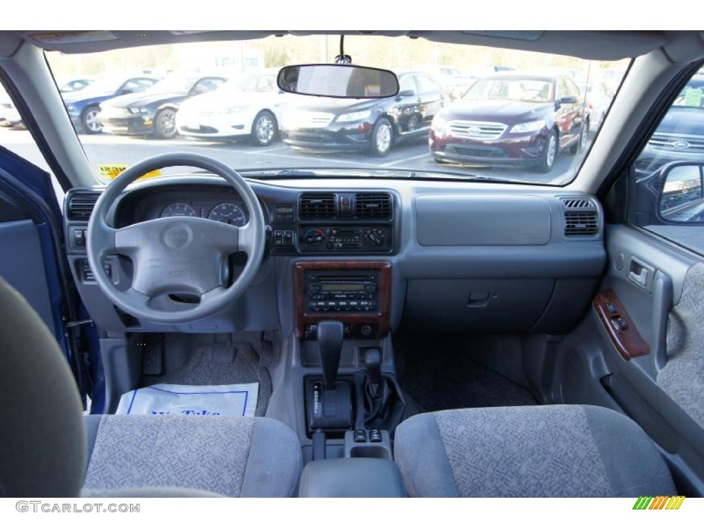 2002 Isuzu Rodeo LSE 4WD Dashboard Photos