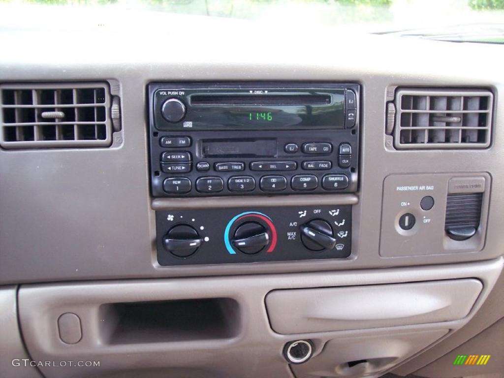 2004 Ford F350 Super Duty FX4 Regular Cab 4x4 Controls Photo #49342134