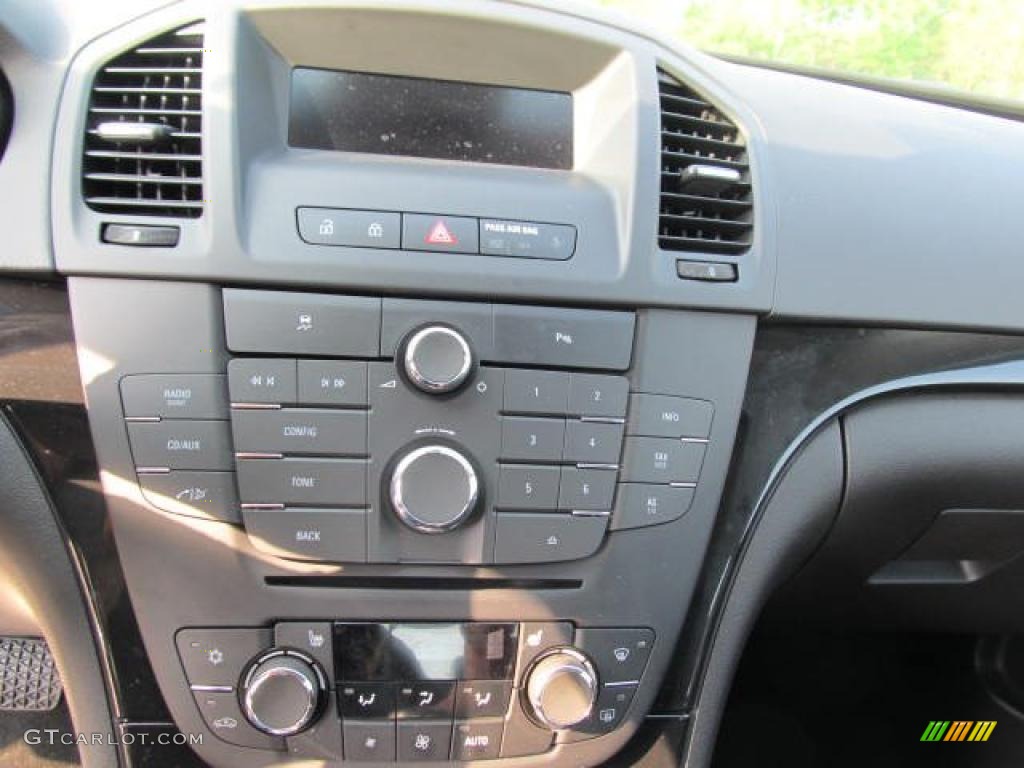 2011 Buick Regal CXL Turbo Controls Photo #49342725