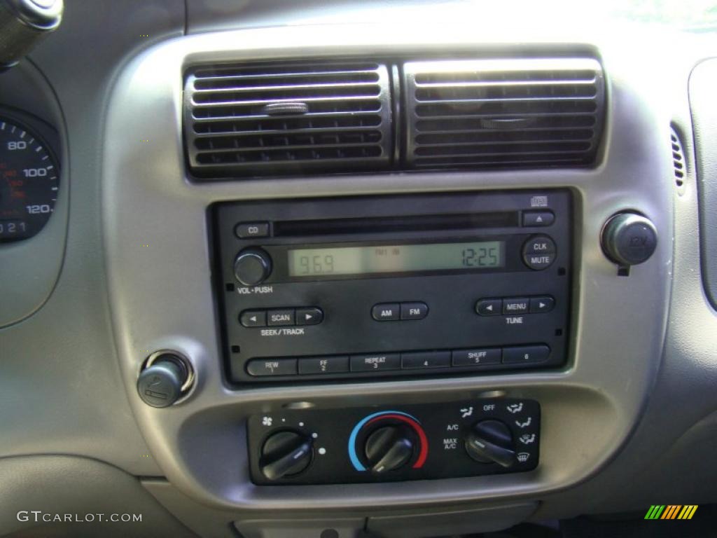 2006 Ford Ranger XLT Regular Cab Controls Photos