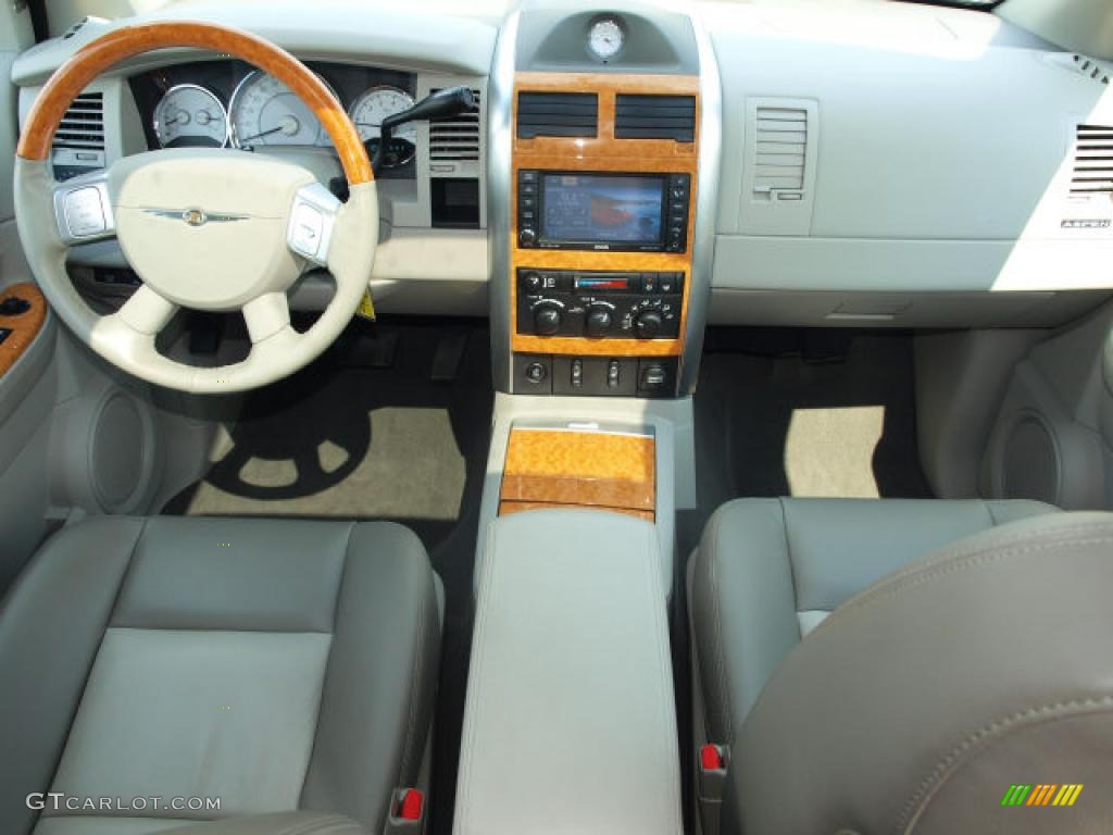 2009 Chrysler Aspen Limited 4x4 Light Graystone Dashboard Photo #49345176