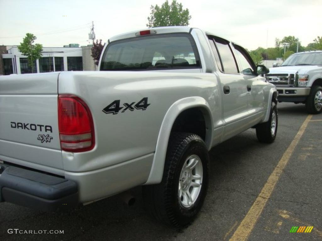 2003 Dakota SXT Quad Cab 4x4 - Bright Silver Metallic / Dark Slate Gray photo #8