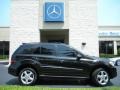 Obsidian Black Metallic - ML 320 CDI 4Matic Photo No. 5