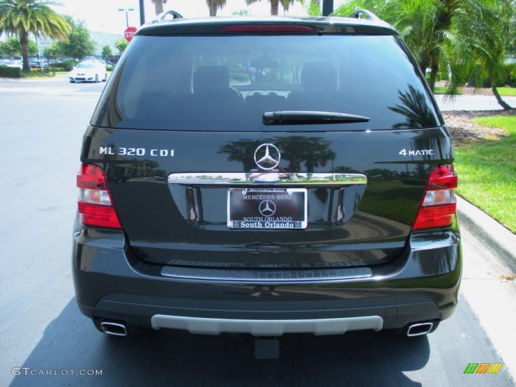 2008 ML 320 CDI 4Matic - Obsidian Black Metallic / Macadamia photo #7