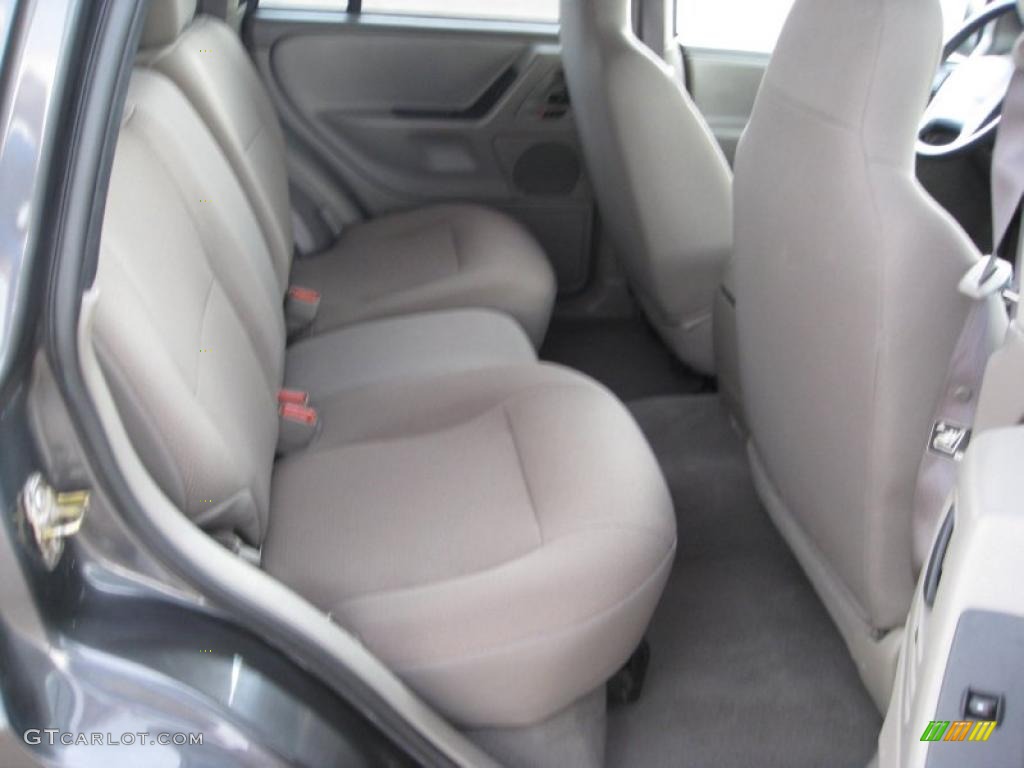2004 Grand Cherokee Laredo 4x4 - Graphite Metallic / Taupe photo #15