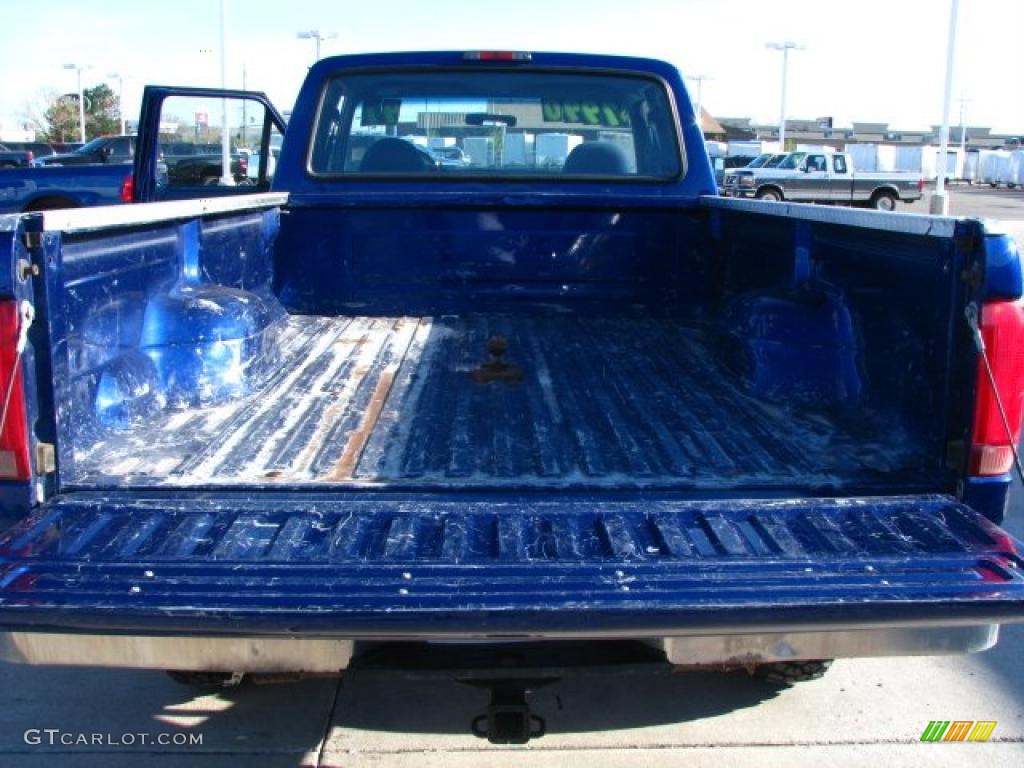 1997 F250 XLT Extended Cab 4x4 - Royal Blue Metallic / Blue photo #14