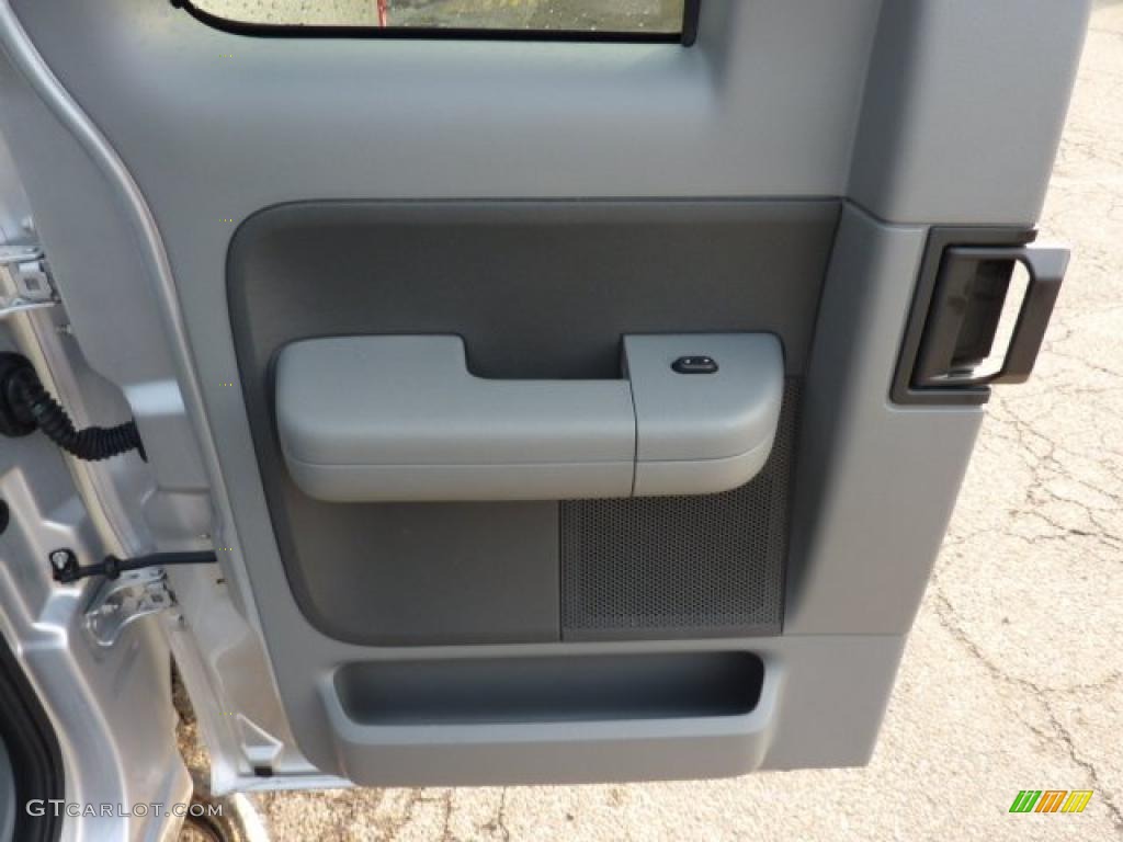 2006 F150 XLT SuperCab 4x4 - Silver Metallic / Medium Flint photo #14