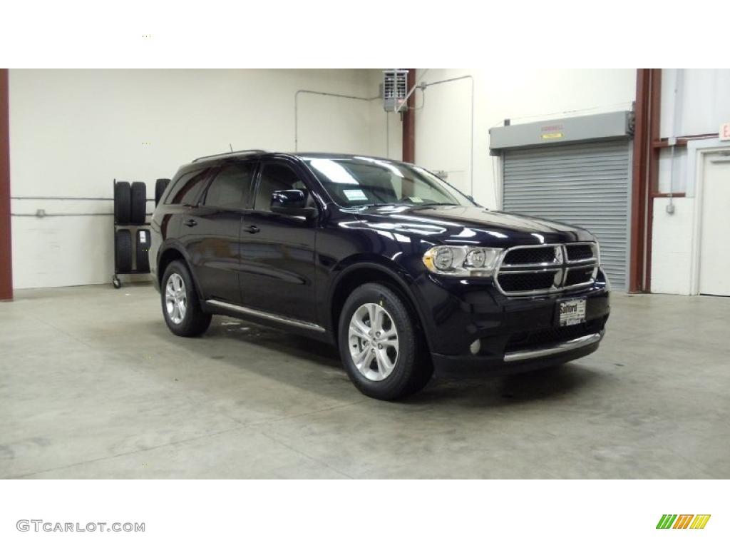 2011 Durango Express 4x4 - Blackberry Pearl / Black photo #3