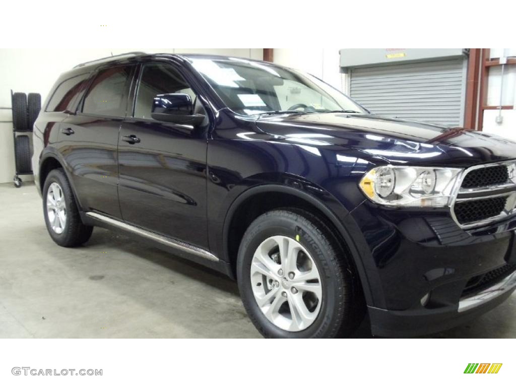 2011 Durango Express 4x4 - Blackberry Pearl / Black photo #9