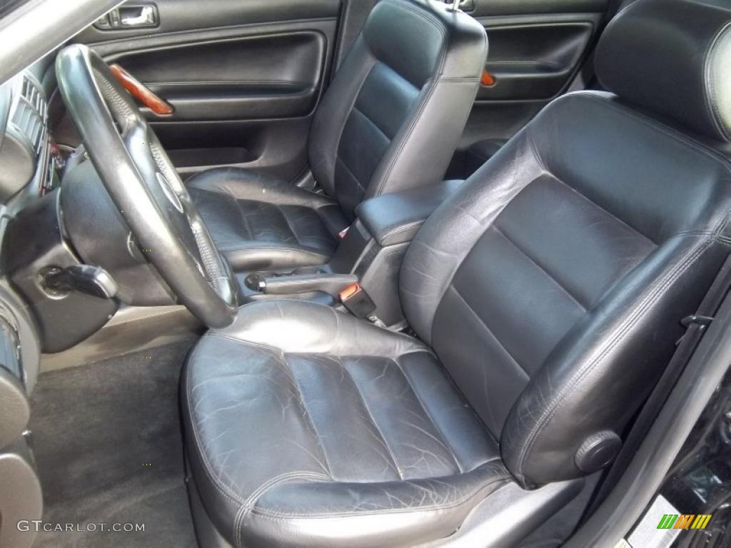 Anthracite Interior 2004 Volkswagen Passat GLX Sedan Photo #49354438