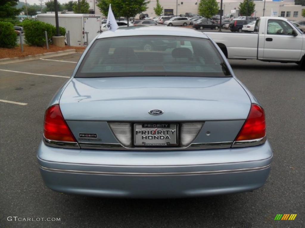 2001 Crown Victoria  - Light Blue Metallic / Dark Denim Blue photo #3