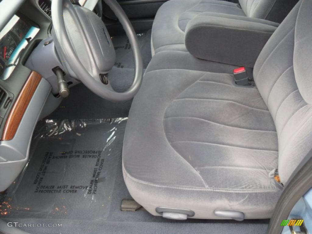 2001 Crown Victoria  - Light Blue Metallic / Dark Denim Blue photo #8