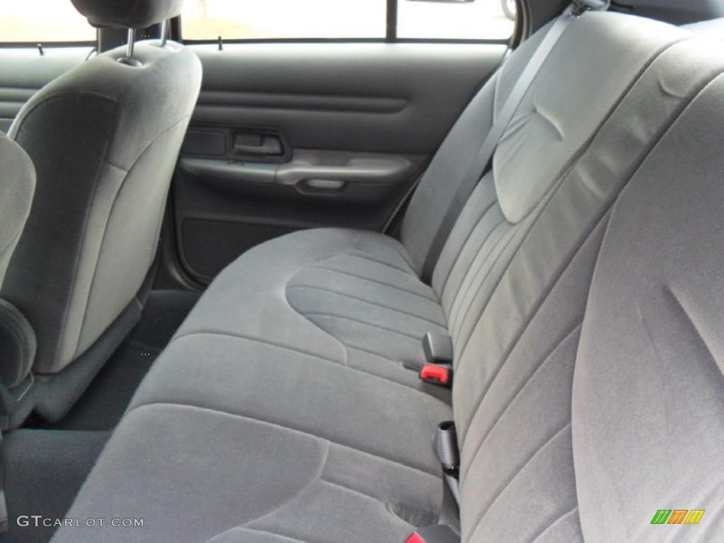 2001 Crown Victoria  - Light Blue Metallic / Dark Denim Blue photo #14