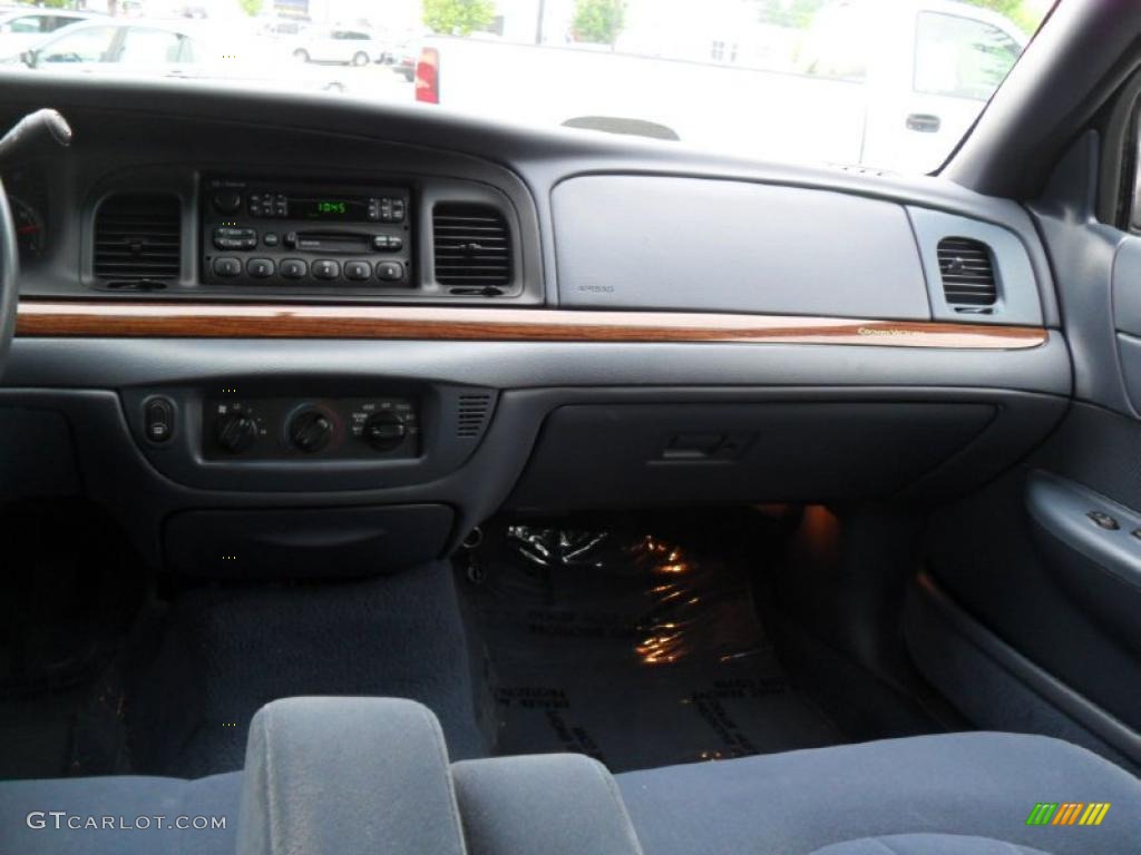 2001 Crown Victoria  - Light Blue Metallic / Dark Denim Blue photo #16