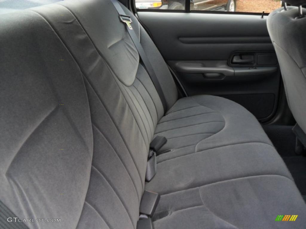 2001 Crown Victoria  - Light Blue Metallic / Dark Denim Blue photo #18