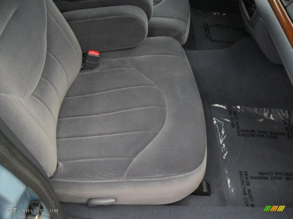 2001 Crown Victoria  - Light Blue Metallic / Dark Denim Blue photo #19