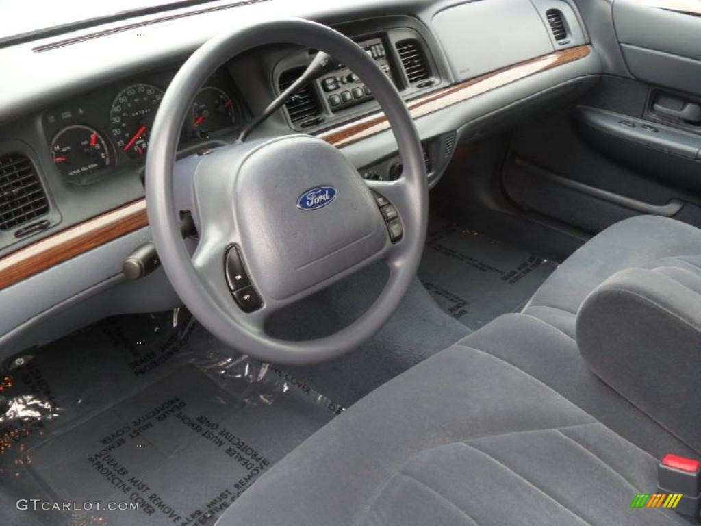 2001 Crown Victoria  - Light Blue Metallic / Dark Denim Blue photo #25