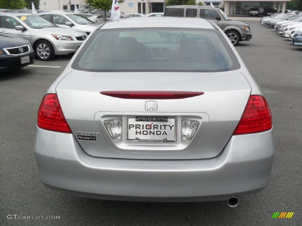 2007 Accord Value Package Sedan - Alabaster Silver Metallic / Black photo #3