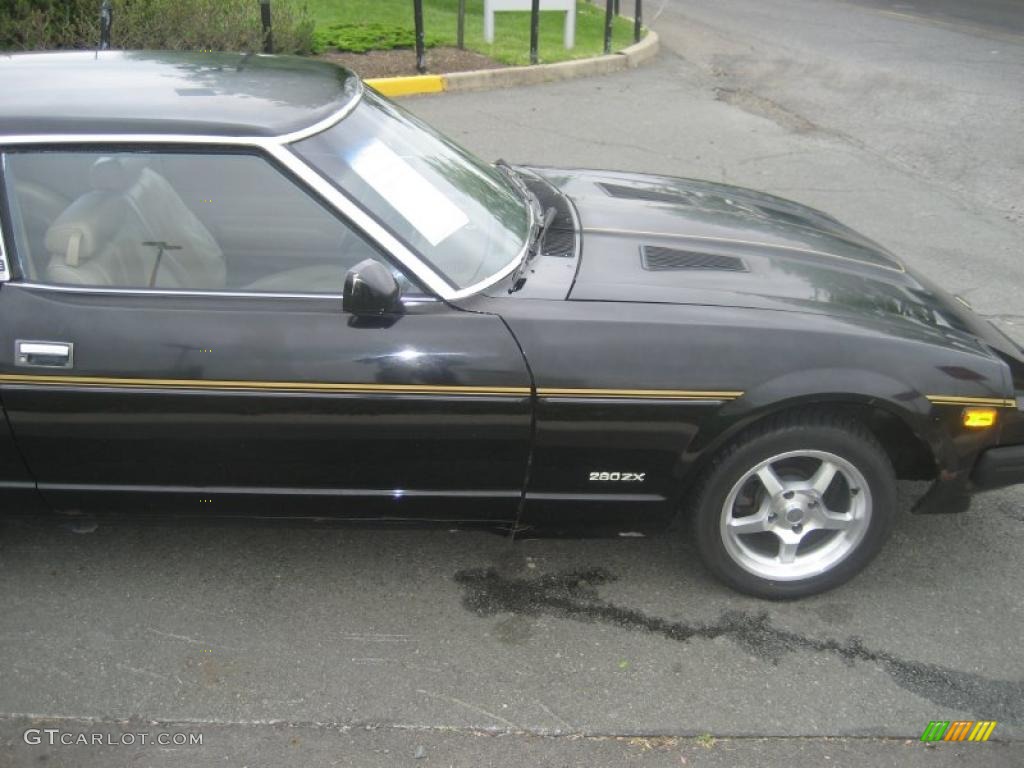 1980 280ZX Fastback - Black / Beige photo #4