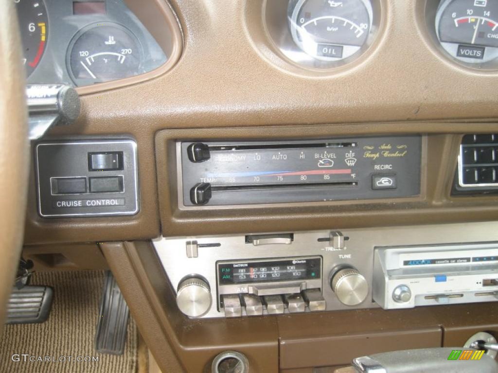 1980 Datsun 280ZX Fastback Controls Photos