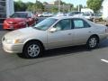 2001 Cashmere Beige Metallic Toyota Camry LE  photo #5