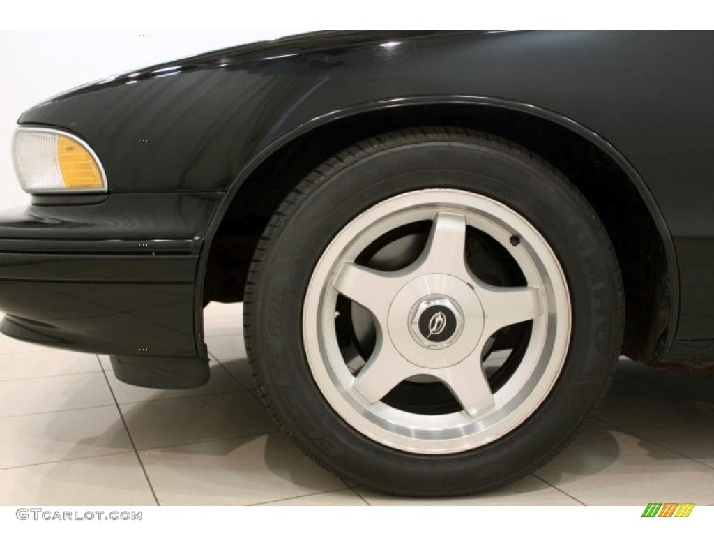 1995 Chevrolet Impala SS Wheel Photo #49358794