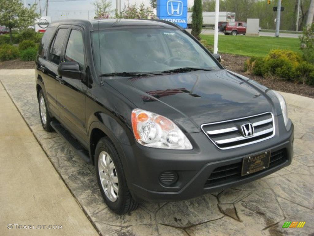 2005 CR-V EX 4WD - Nighthawk Black Pearl / Black photo #1