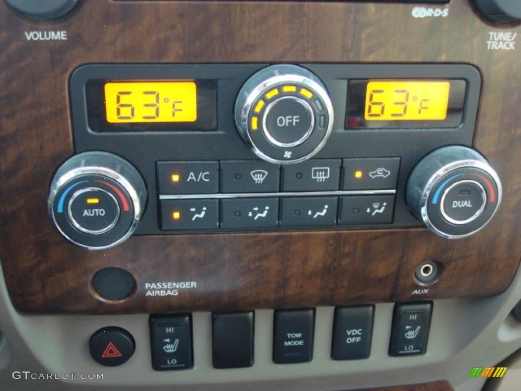 2009 Nissan Titan LE Crew Cab 4x4 Controls Photo #49360081