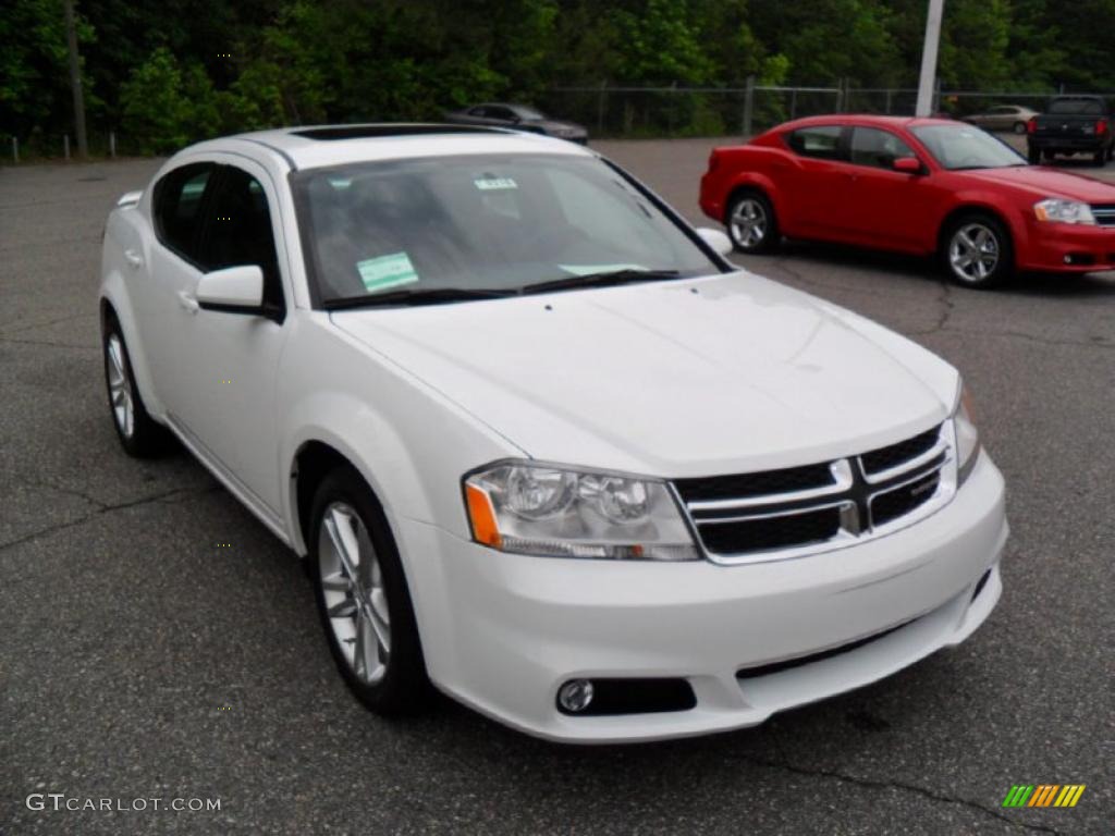 2011 Avenger Mainstreet - Bright White / Black/Red photo #5