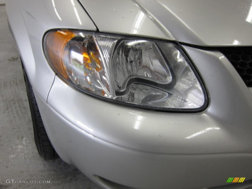 2002 Grand Caravan Sport - Bright Silver Metallic / Taupe photo #9