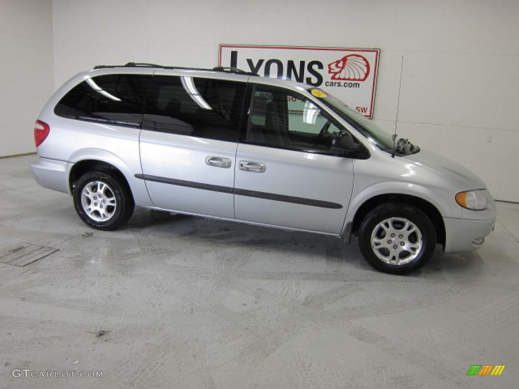 2002 Grand Caravan Sport - Bright Silver Metallic / Taupe photo #22