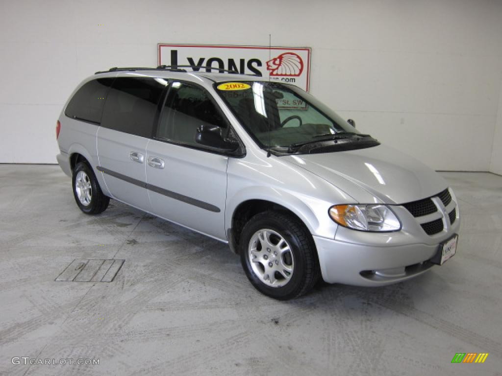 2002 Grand Caravan Sport - Bright Silver Metallic / Taupe photo #24