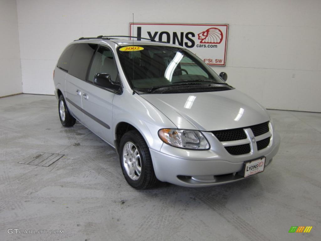 2002 Grand Caravan Sport - Bright Silver Metallic / Taupe photo #25